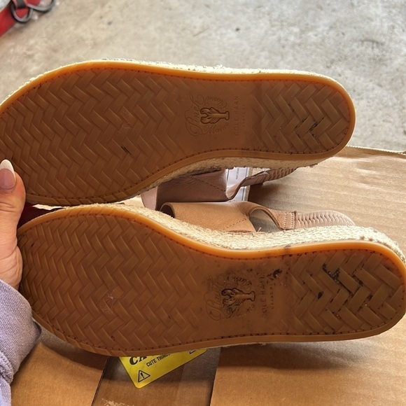 Cole Hann slung back sandal - Picture 4 of 5